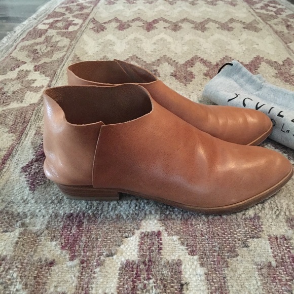 Sevilla Smith Terilyn Boot - Picture 3 of 10